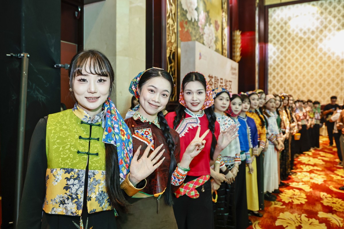 惠女fengcai（彭燕珍摄影） (1).jpg